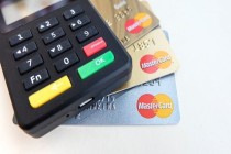 信用卡逾期降额怎么分期，解决难题不用愁！